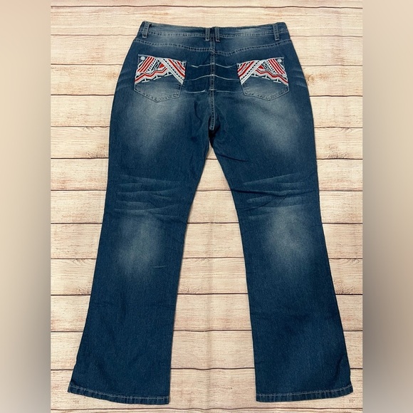 Blue Embroidered Decor Flared Jeans Size Large - Picture 4 of 6